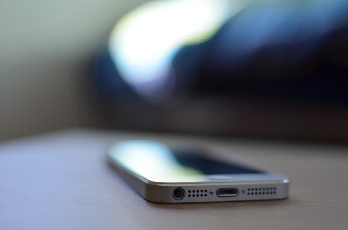 What Is a Smartphone? A Powerful Blend of Mobile Phone and Computer